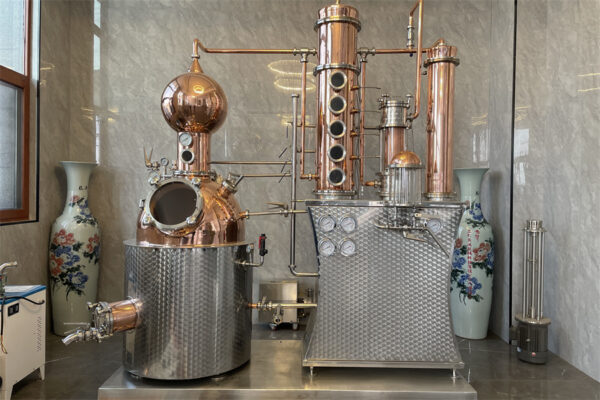 Attrezzatura per distilleria da 200 litri
