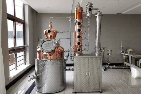 Equipamento de destilaria 300L 1