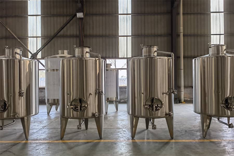 The Complete Guide to Cider Making Equipment for Today’s Craft Producers 3 Cider tanks