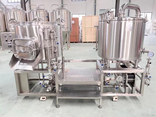 attrezzatura per la produzione di birra fatta in casa