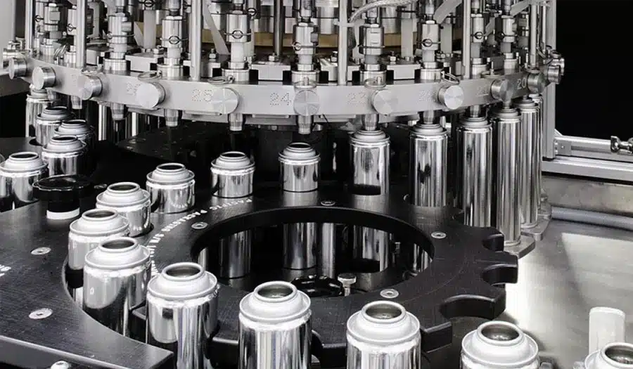Processo da linha de produção de enchimento na produção de cerveja