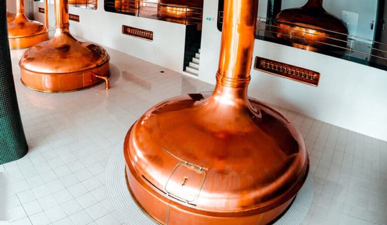 What brewing equipment is needed for distilled wine? 2 distillery equipment