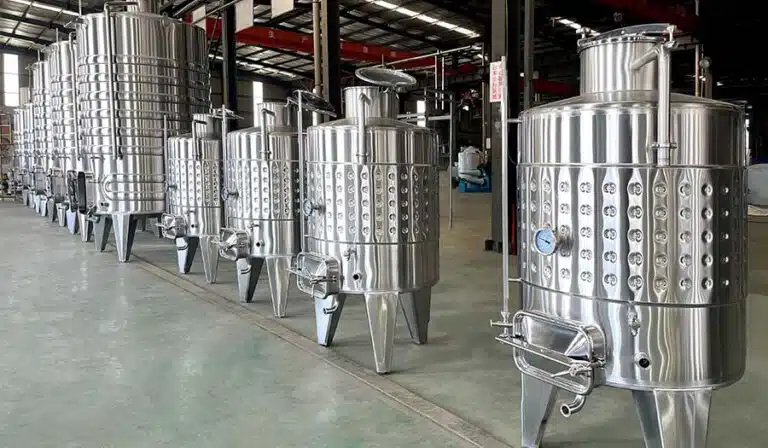Analysis of factors affecting the price of red wine tanks: How to choose cost-effective stainless steel wine tanks? 2 stainless steel winery tanks