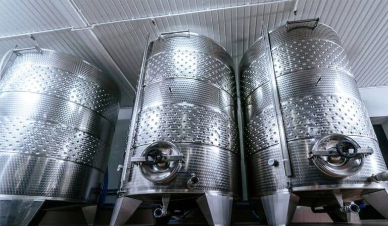 Winery Fermentation Tanks: Choosing the Right Stainless Steel Solution for Wine Production 2 Winery Fermentation Tanks