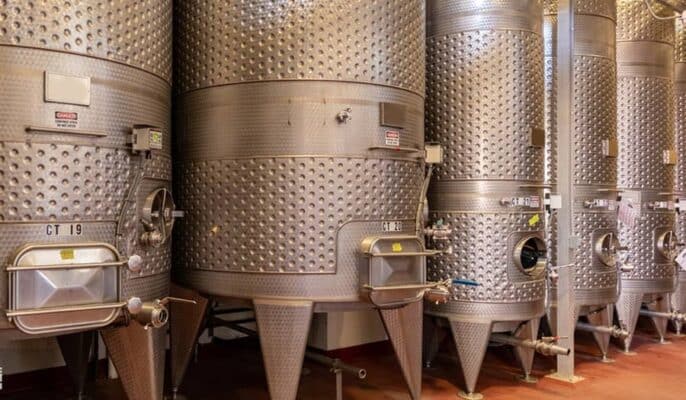 Winery Fermentation Tanks Choosing the Right Stainless Steel Solution for Wine Production