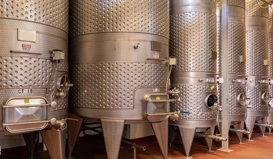 Winery Fermentation Tanks Choosing the Right Stainless Steel Solution for Wine Production