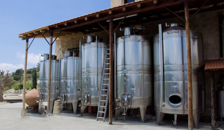 Why Modern Wineries Prefer Stainless Steel Wine Fermentation Tanks? 3 Stainless Steel Wine Fermentation Tanks
