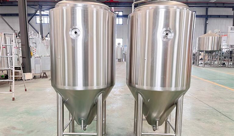 How Should a Small Craft Brewery Plan Its First Set of Fermentation Equipment? 4 small fermentation tanks