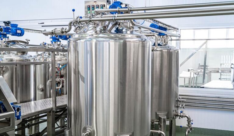 New Trends in the Food Equipment Industry: From Manual Stirring to Intelligent Mixing Systems 3 New Trends Food Equipment Intelligent Mixing Systems